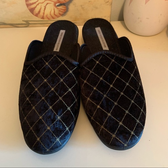 Tender Tootsie size 8 slippers - Picture 3 of 6